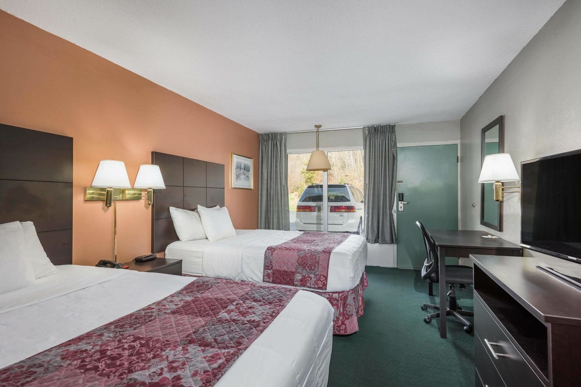 Days Inn By Wyndham Walterboro Esterno foto