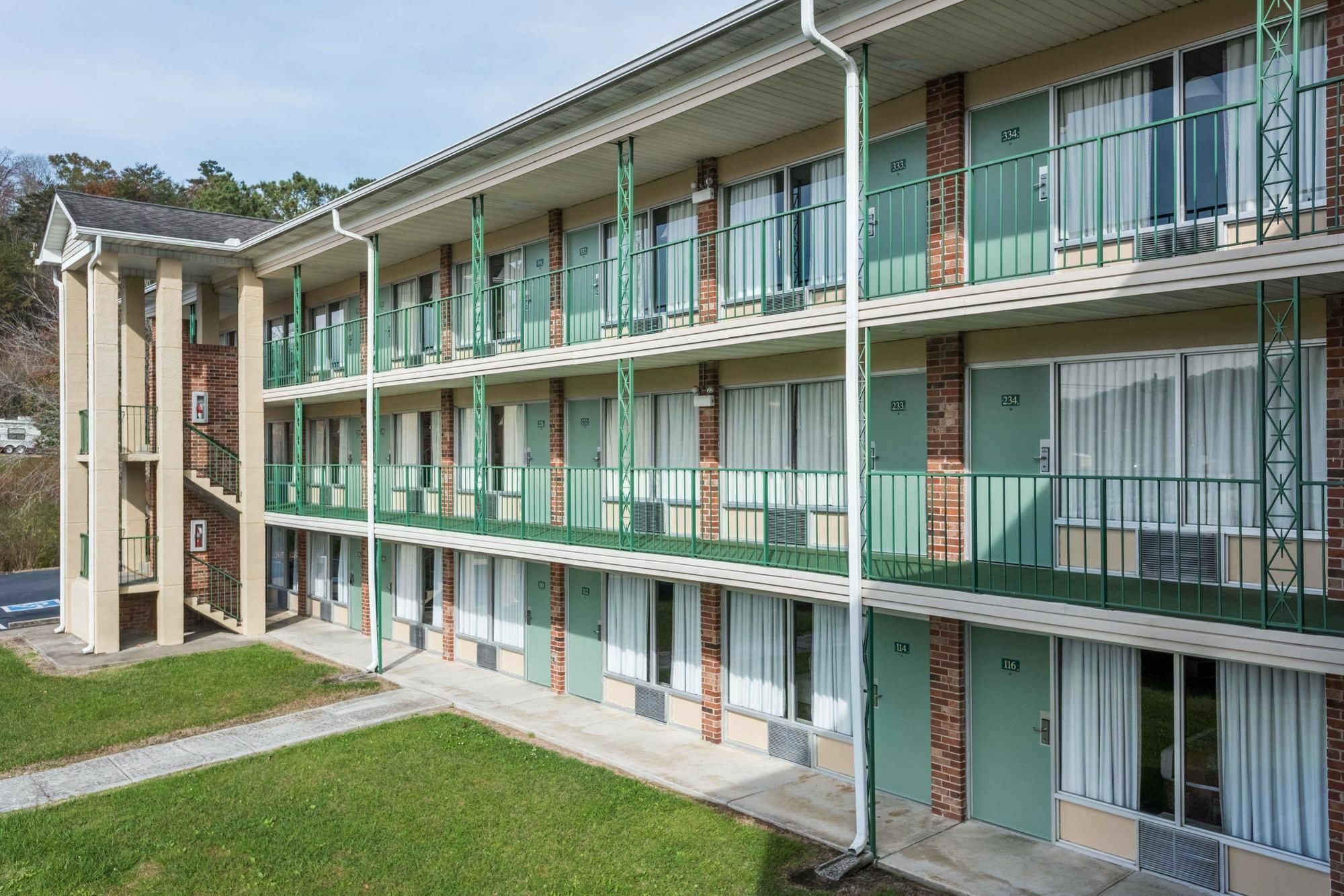 Days Inn By Wyndham Walterboro Esterno foto